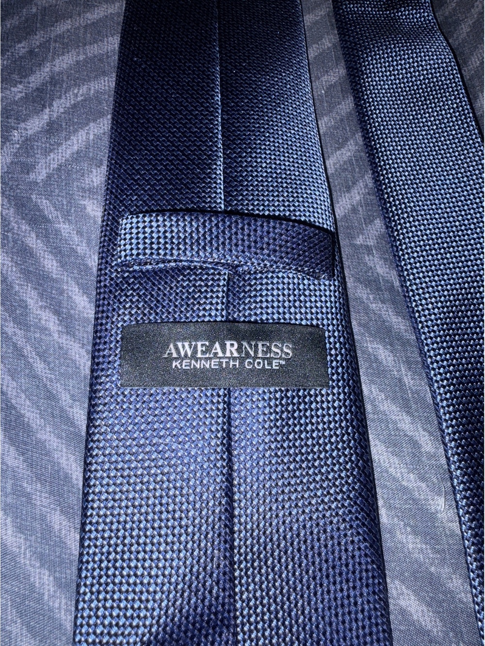Awearness Kenneth Cole Navy Blue Textured Men's Tie